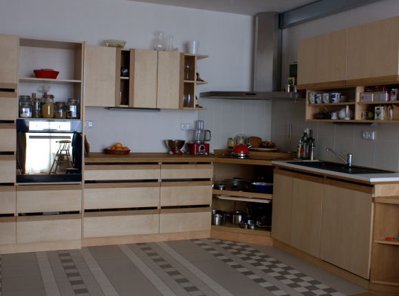 kuchy� b�&iacute;za a dub