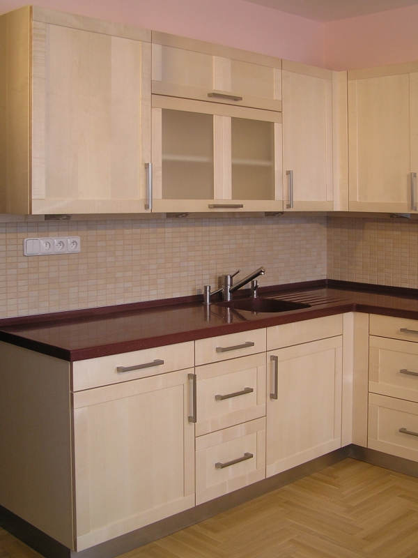 kuchy� javor b�len�