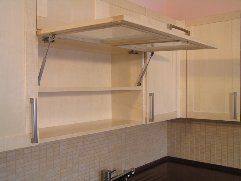 kuchy� javor b�len�