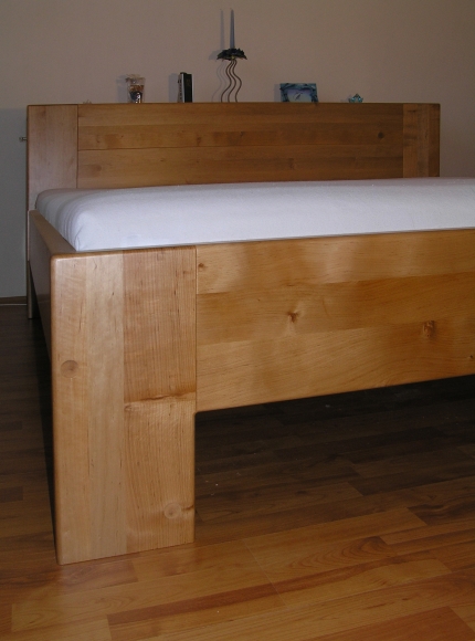 postel z p��rodn� ol�e